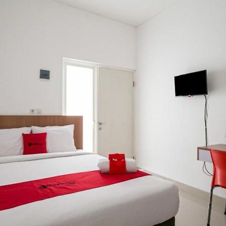 Reddoorz Syariah Near Lapangan Pancasila Simpang Lima Hostel Semarang Exterior foto